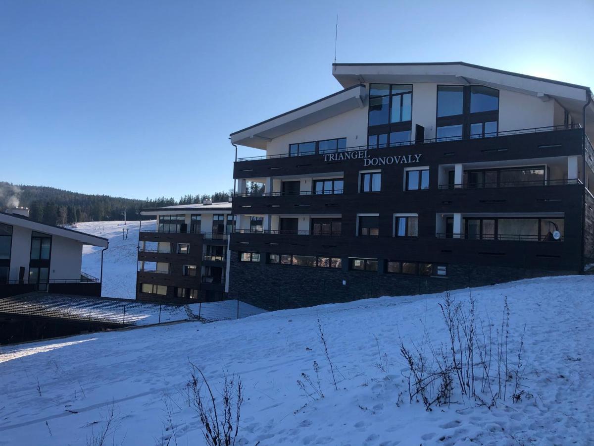 Utulny Apartman Triangel 50M Od Lyziarskeho Vleku Zahradky Доновалы Экстерьер фото
